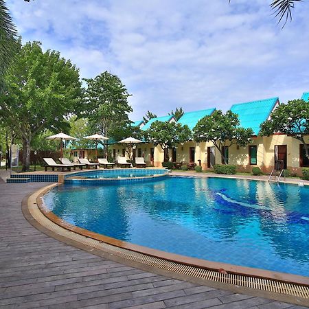 The Green Beach Resort Сам-Рой-Йот Экстерьер фото