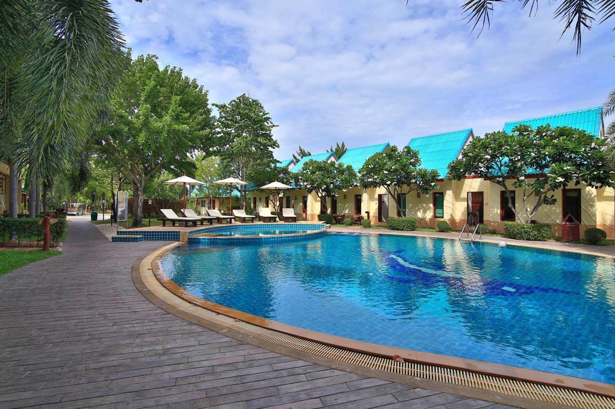 The Green Beach Resort Сам-Рой-Йот Экстерьер фото