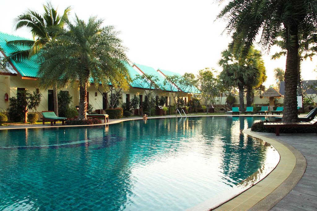 The Green Beach Resort Сам-Рой-Йот Экстерьер фото