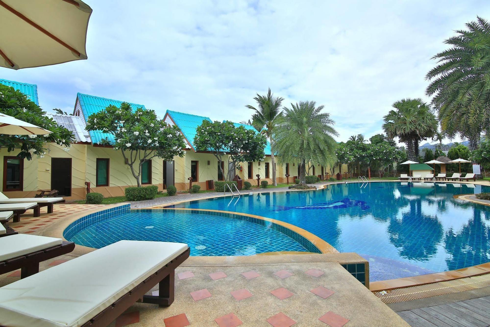 The Green Beach Resort Сам-Рой-Йот Экстерьер фото